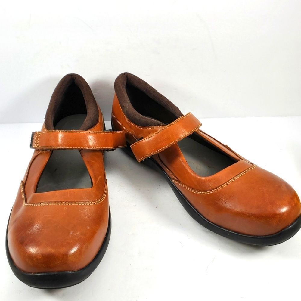 Womens Stylish Orthopedic Shoes Size 10XW. S797